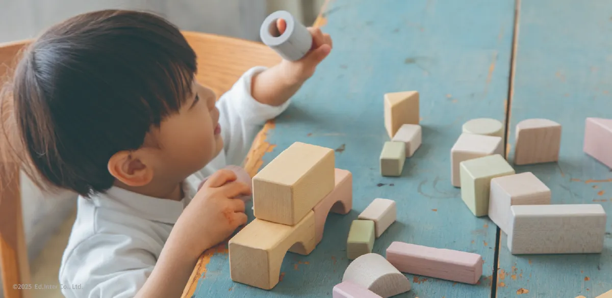 【アルコール除菌対応】パステルカラーの日本製積み木セット │GENI（ジェニ）つみきのいえM