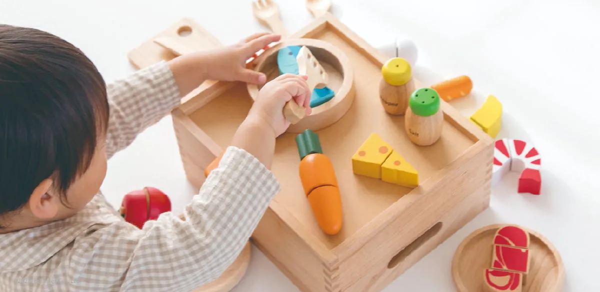 ボリューム満点のおままごとセット│GENI（ジェニ）食材いっぱい！ままごとフライパンセット